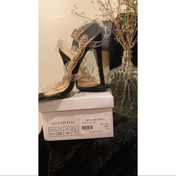 🌟SOLD🌟- FN jewelled heels size 8.5 - Picture 10 of 14